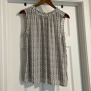 Loft sleeveless blouse mixed media- M
